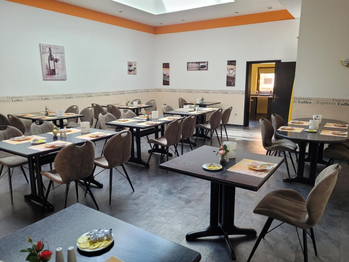 Hotel Schweizer Hof Halle  Ngoại thất bức ảnh