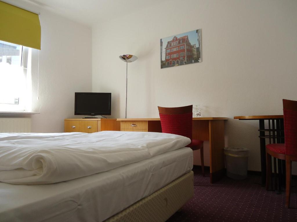 Hotel Schweizer Hof Halle  Ngoại thất bức ảnh