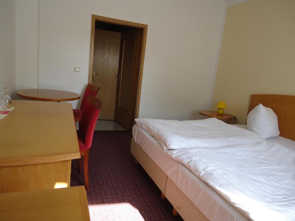 Hotel Schweizer Hof Halle  Ngoại thất bức ảnh