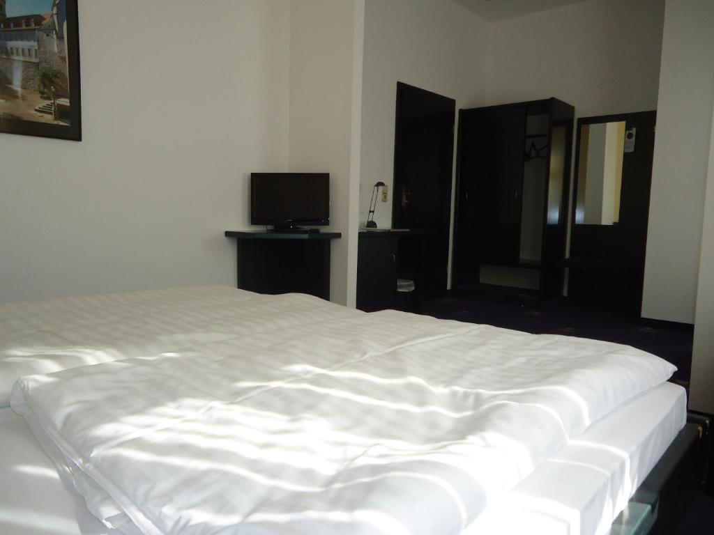 Hotel Schweizer Hof Halle  Phòng bức ảnh