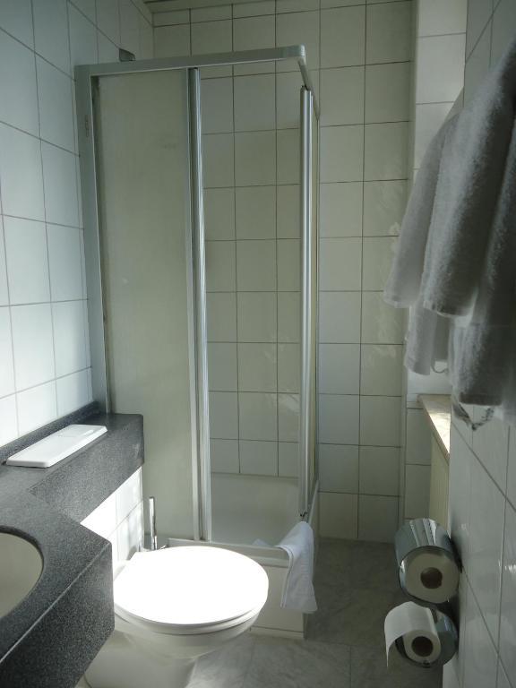 Hotel Schweizer Hof Halle  Ngoại thất bức ảnh