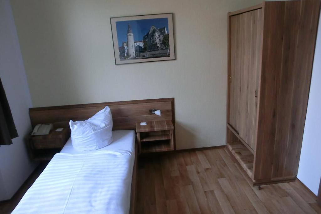 Hotel Schweizer Hof Halle  Ngoại thất bức ảnh