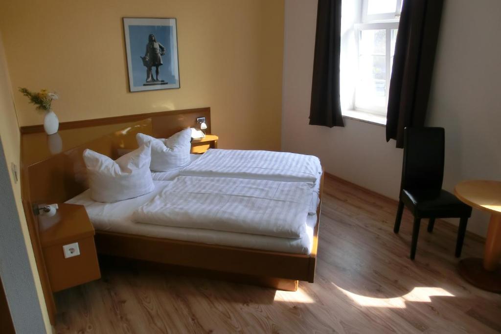 Hotel Schweizer Hof Halle  Phòng bức ảnh
