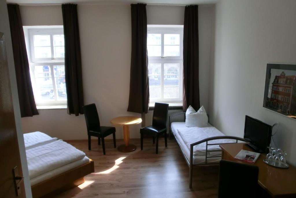 Hotel Schweizer Hof Halle  Phòng bức ảnh