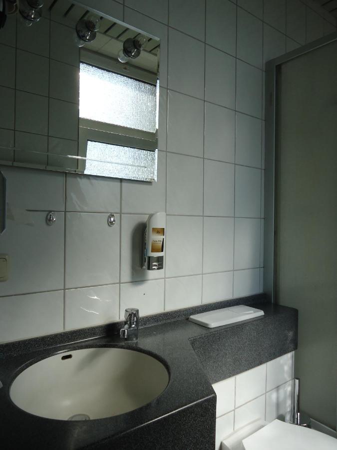 Hotel Schweizer Hof Halle  Phòng bức ảnh